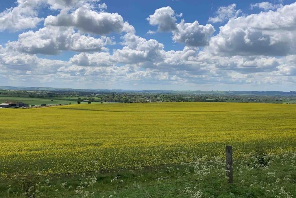 Stylish Cottage In The Pewsey Vale Marlborough Ngoại thất bức ảnh