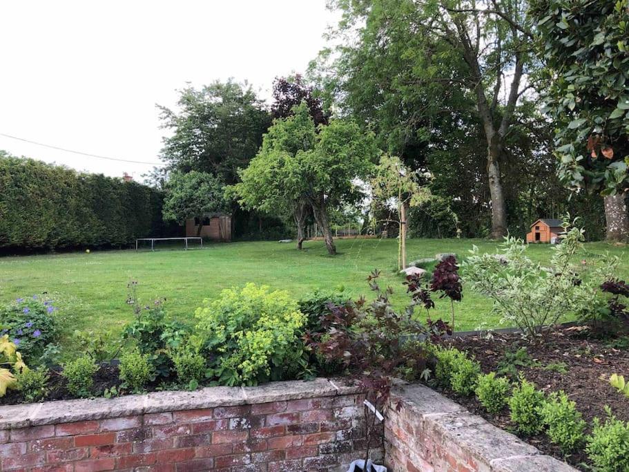 Stylish Cottage In The Pewsey Vale Marlborough Ngoại thất bức ảnh